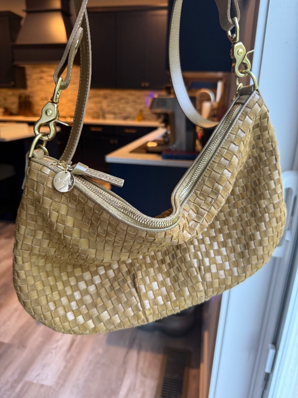 Clare V. Moyen Messenger